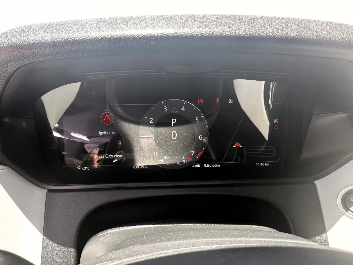 Car image 21