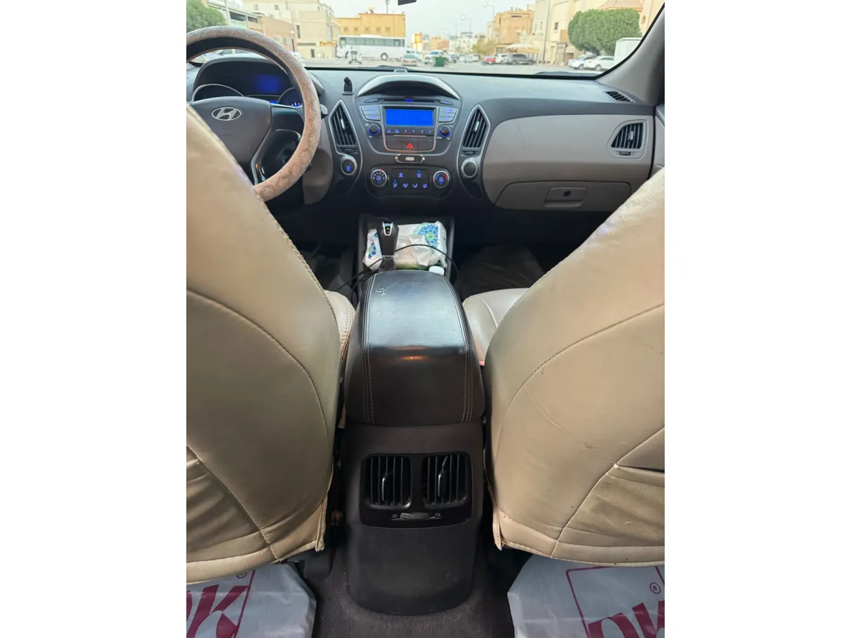 Car image 21
