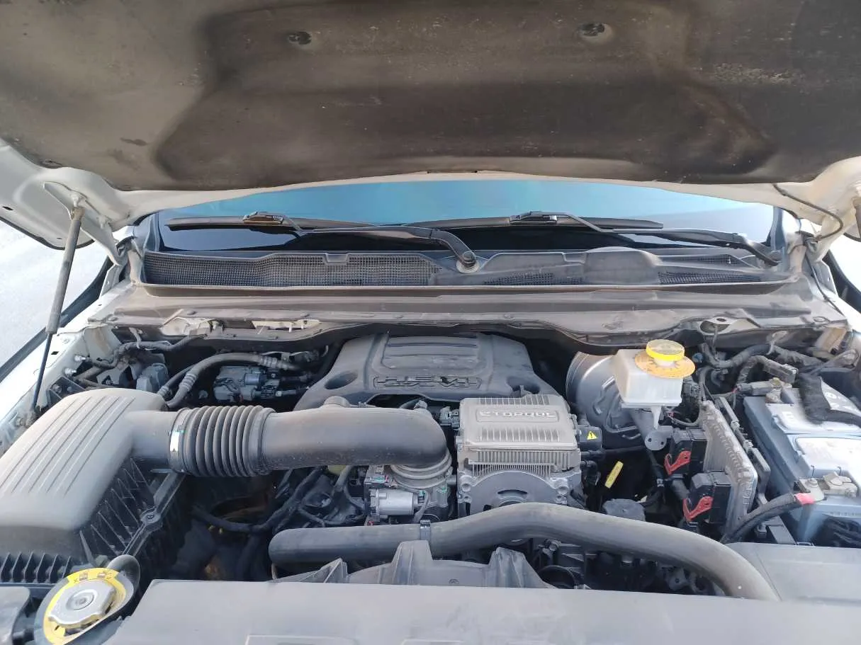 Car image 22