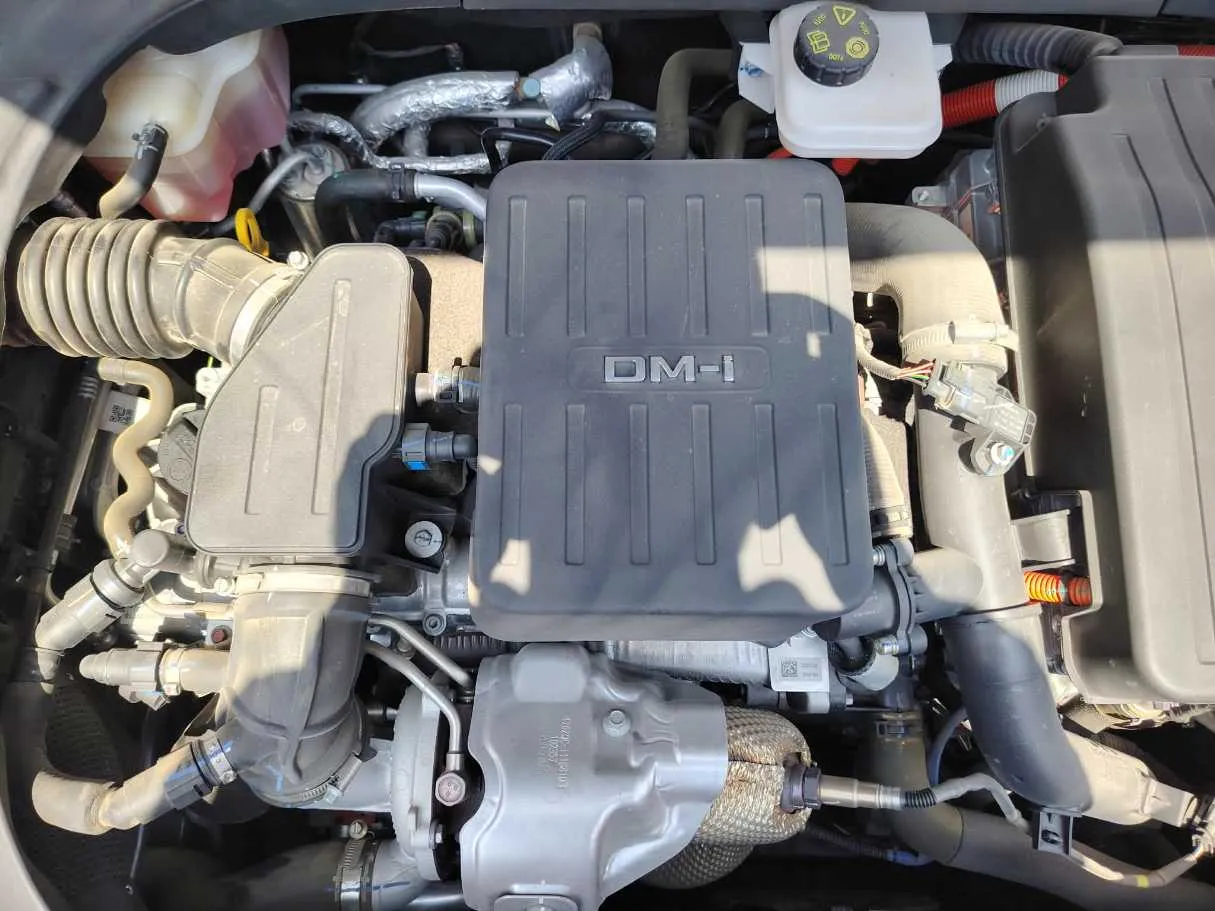 Car image 48