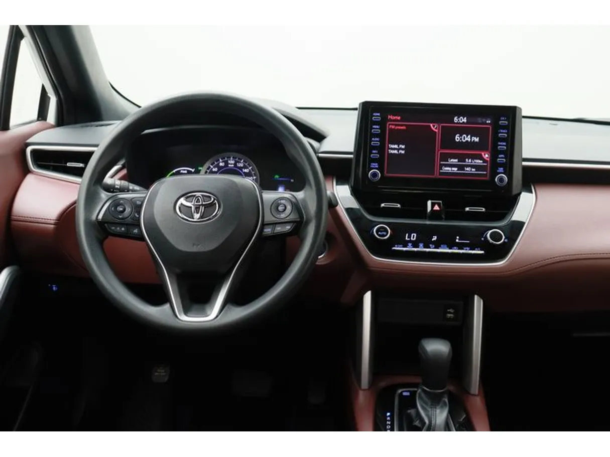 Car image 15
