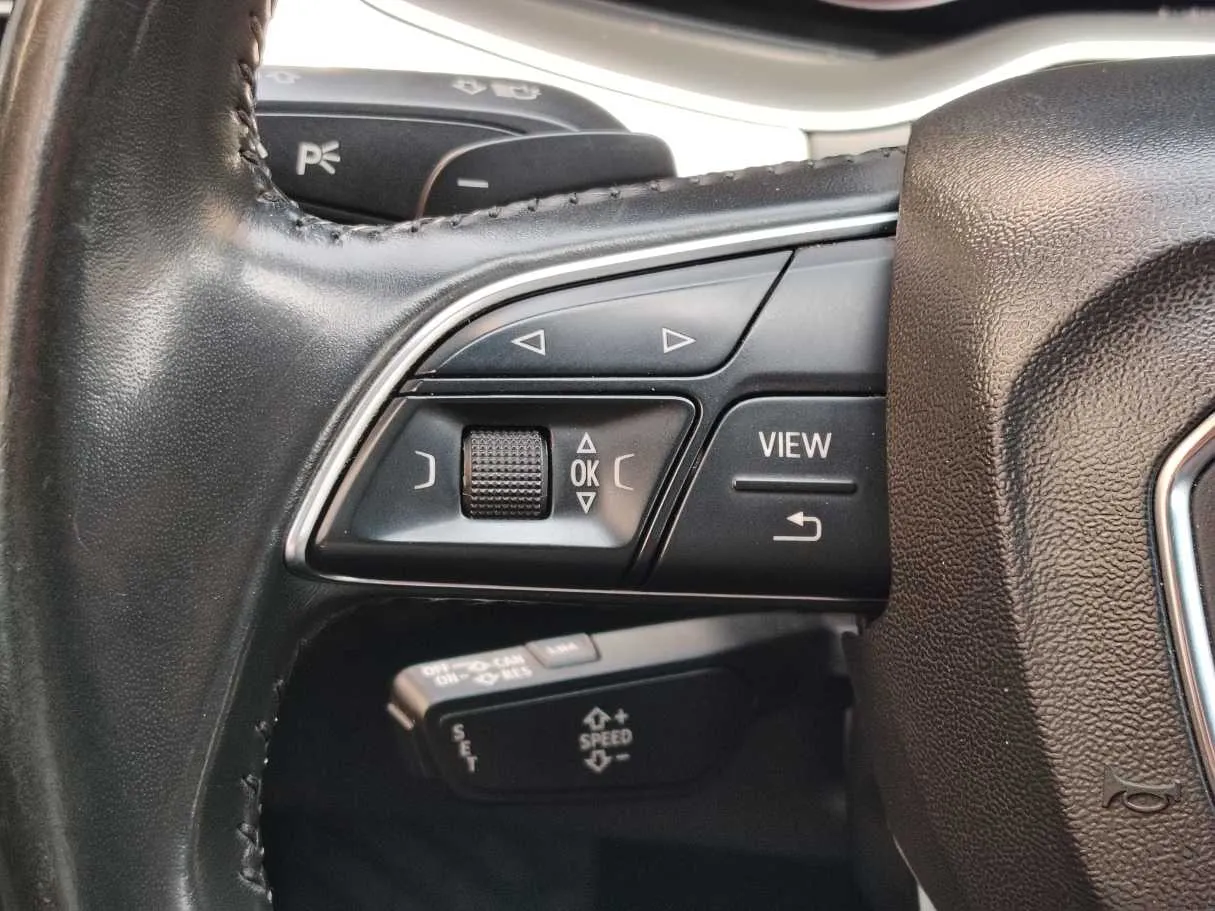 Car image 37