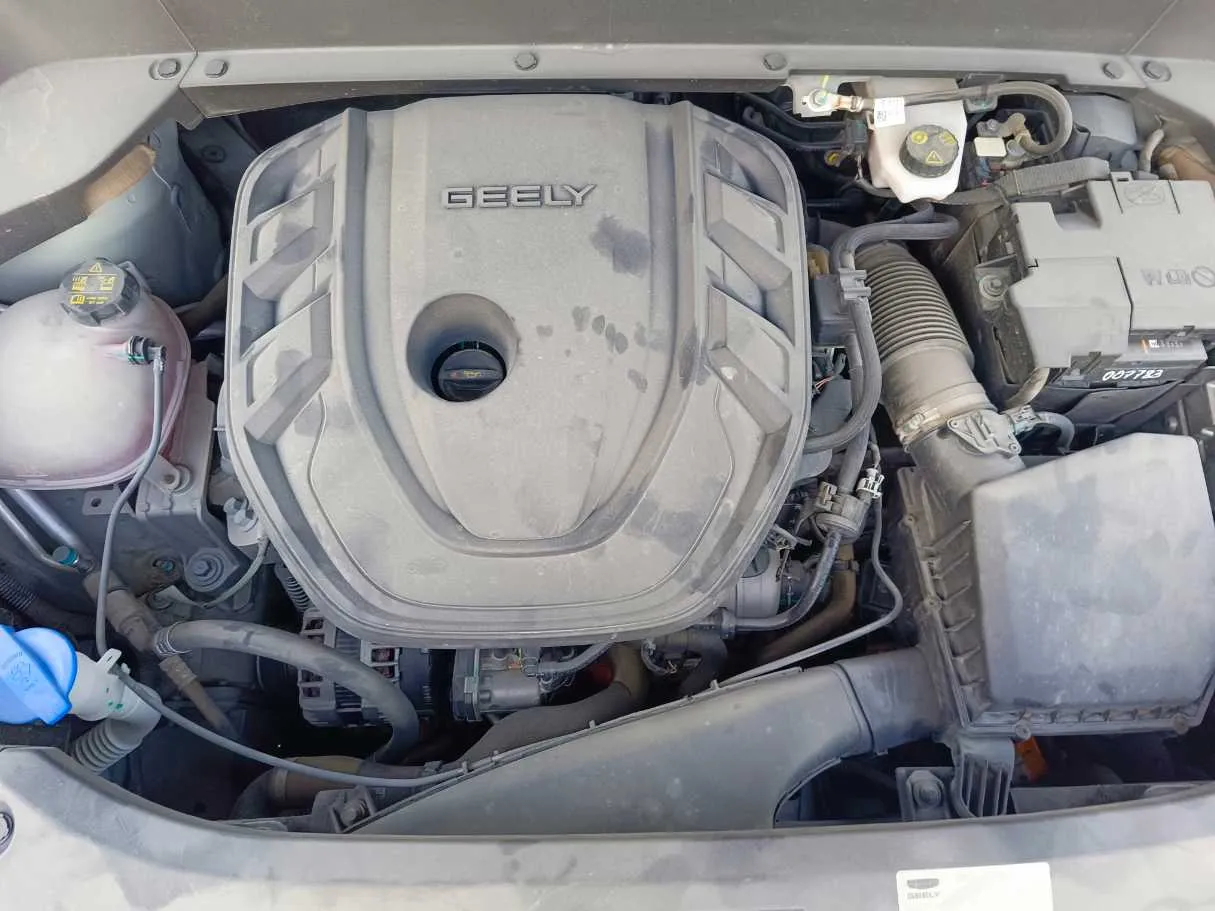 Car image 40