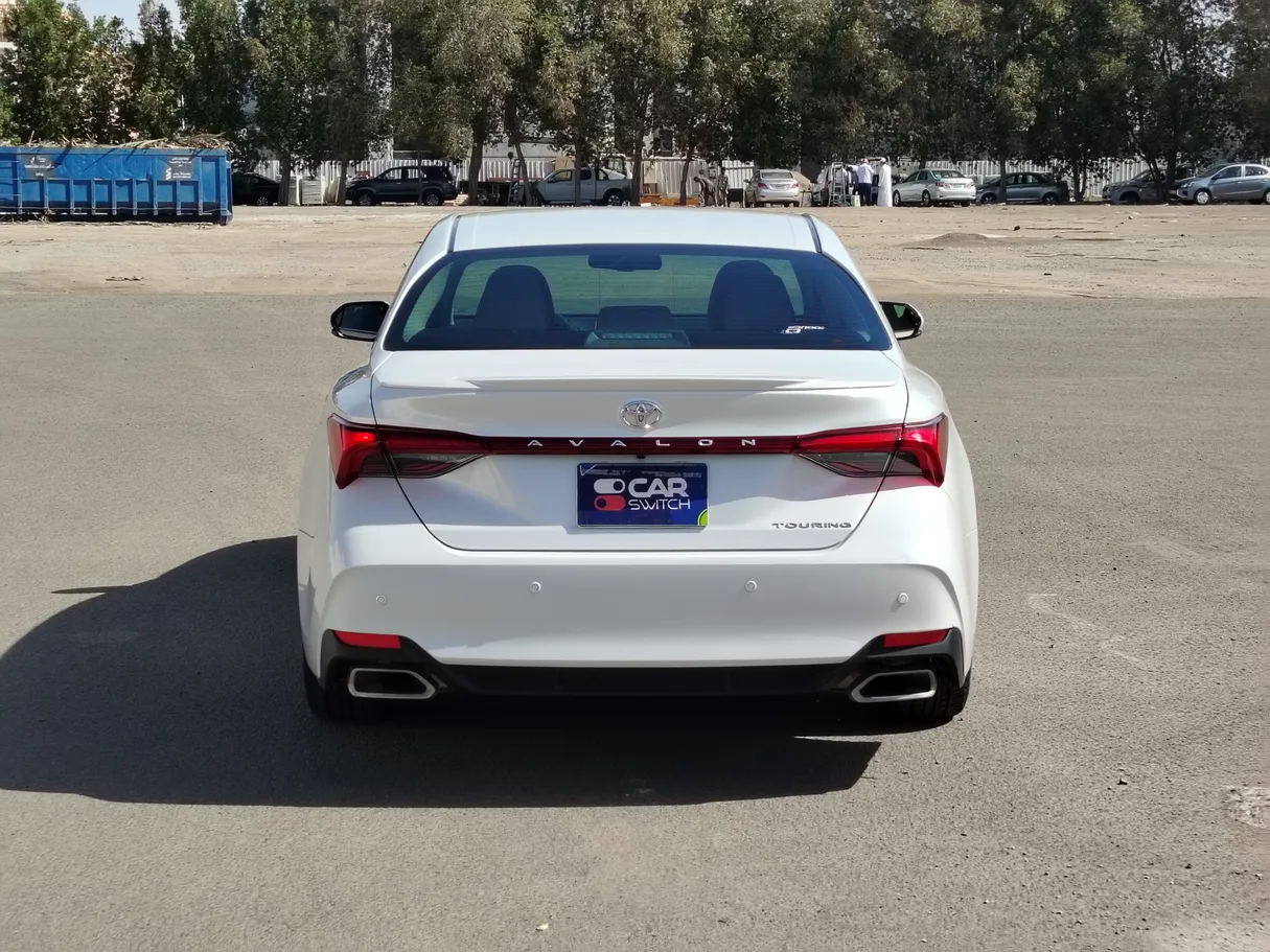 Car image 6