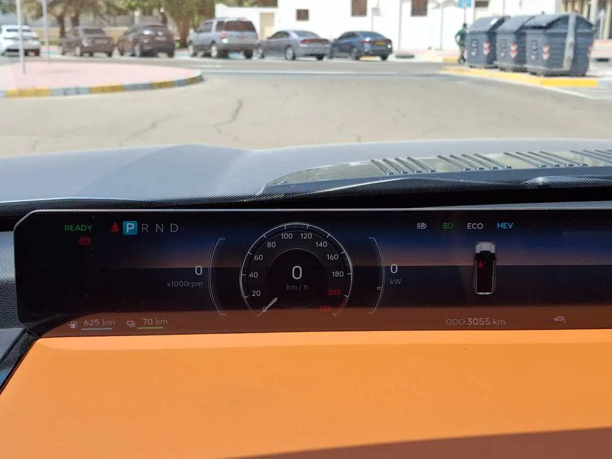 Car image 18