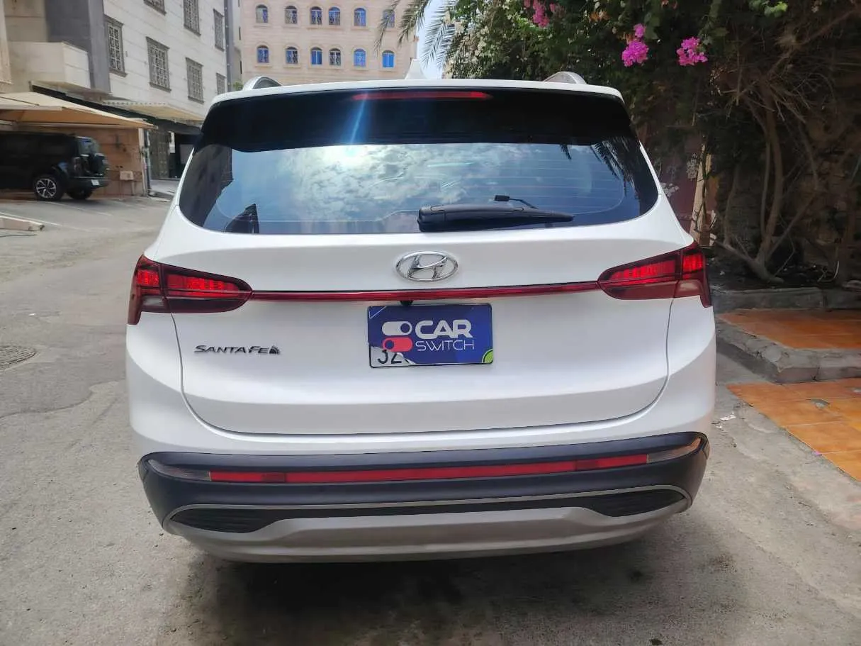 Car image 6