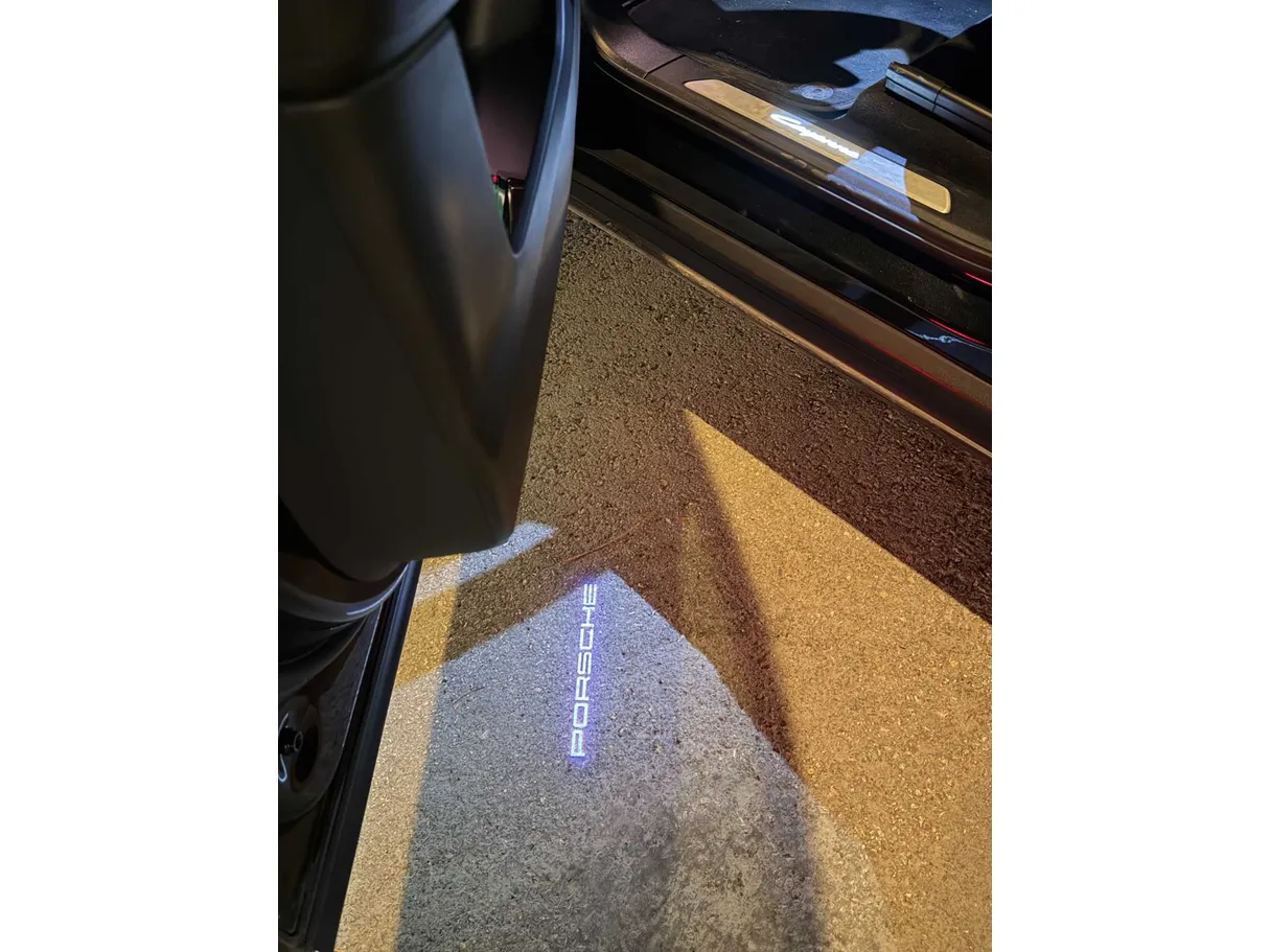 Car image 48