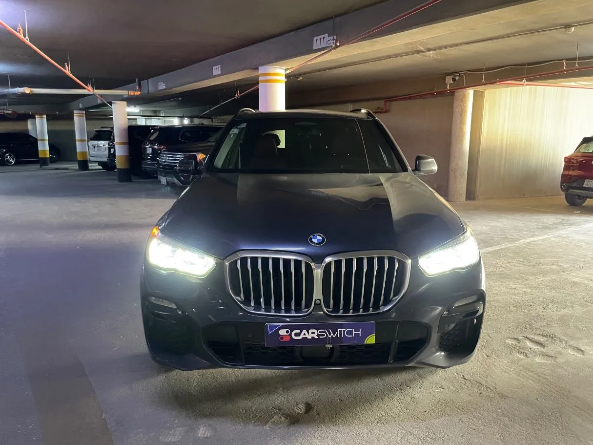 Car image 2