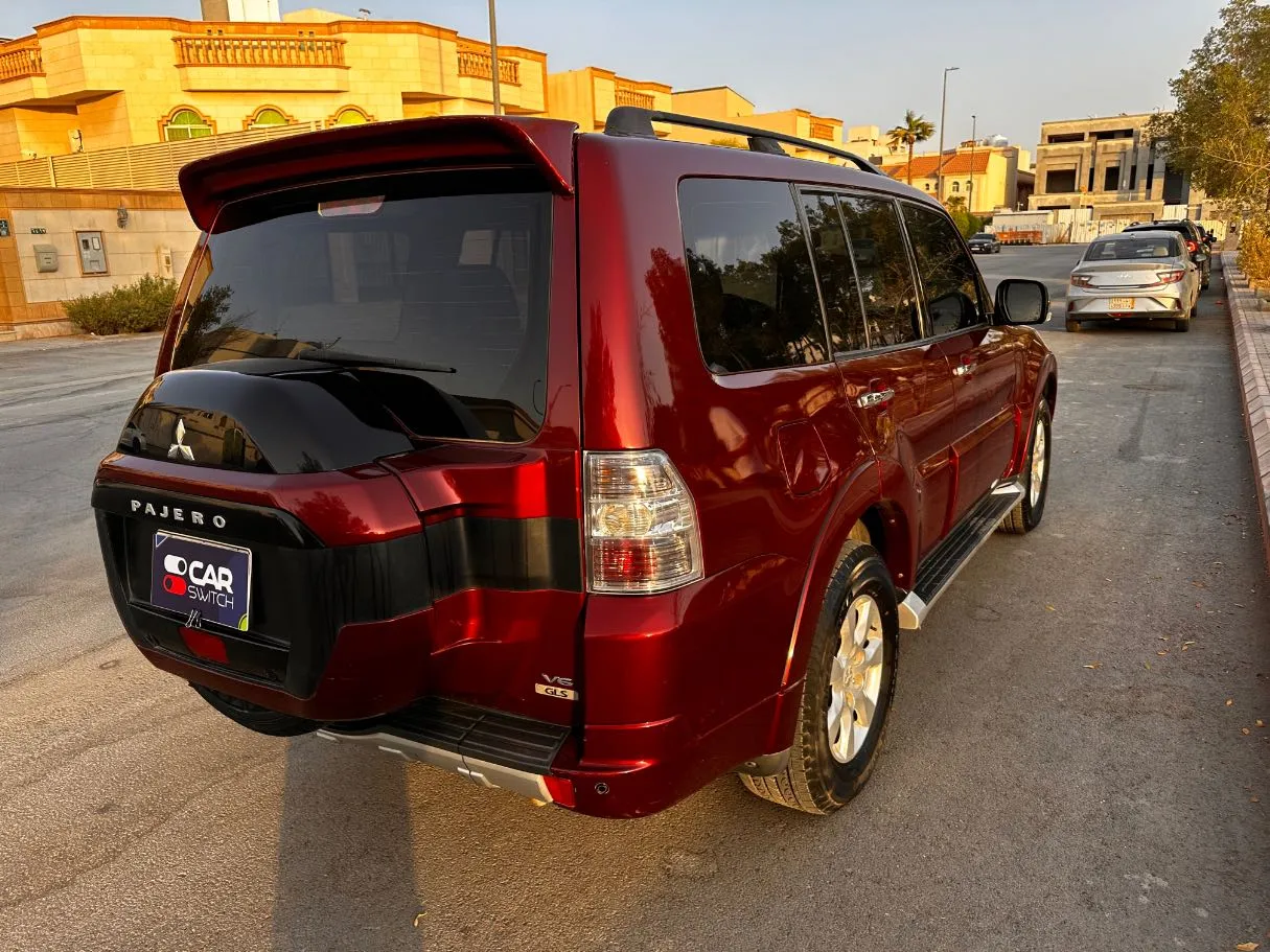 Car image 5