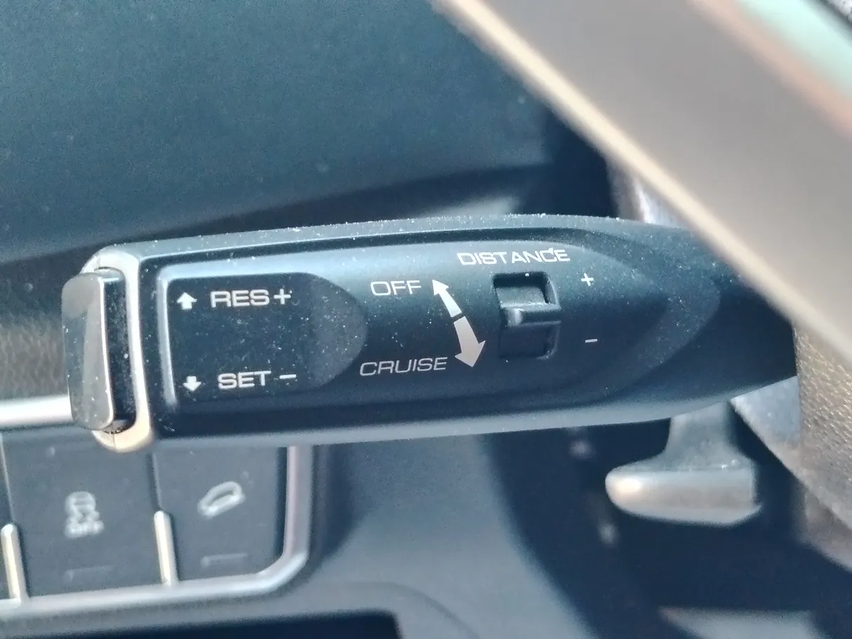 Car image 31