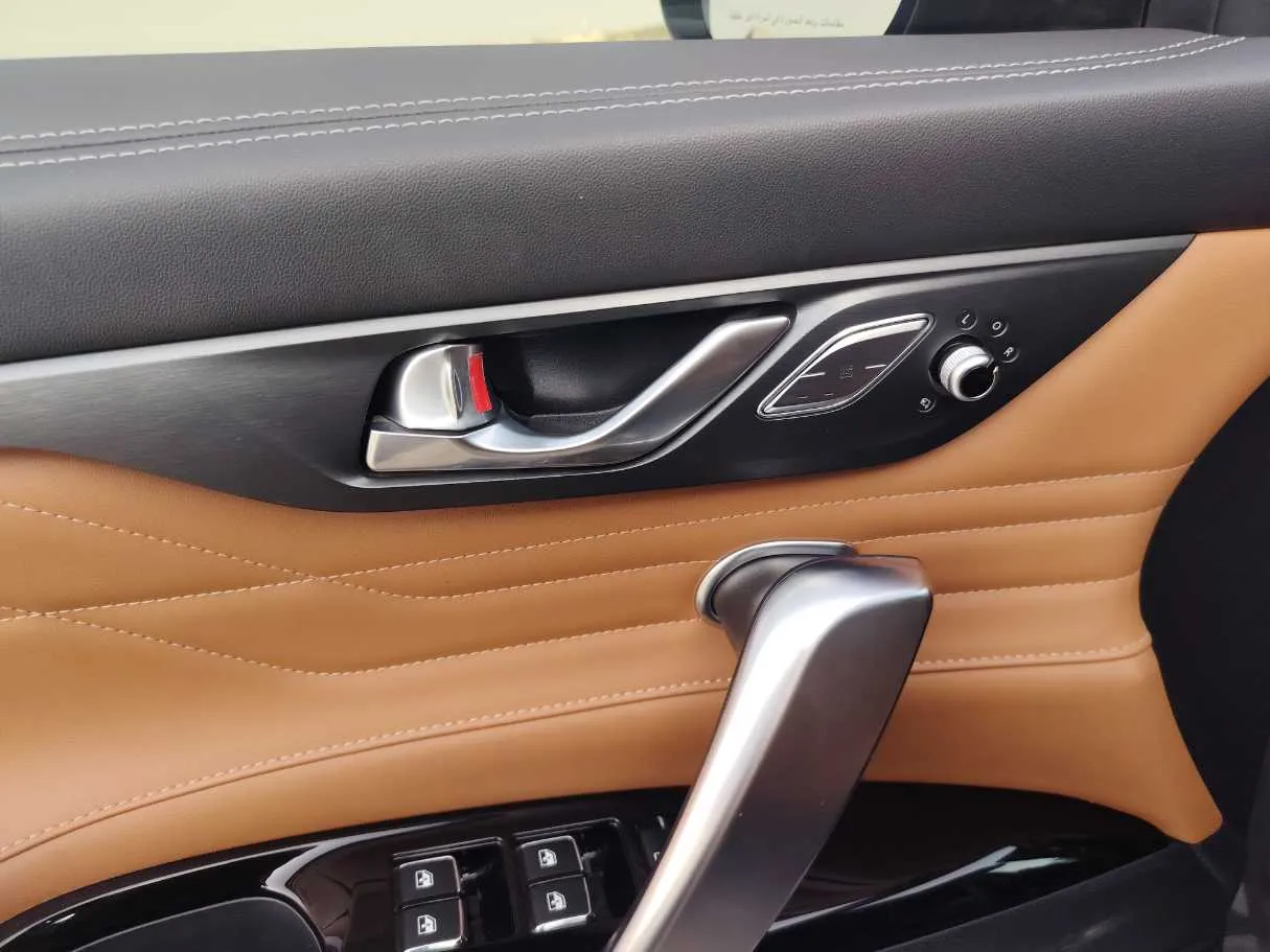 Car image 27