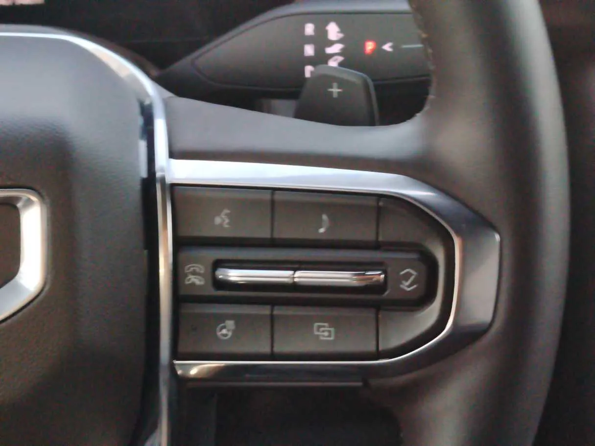Car image 33