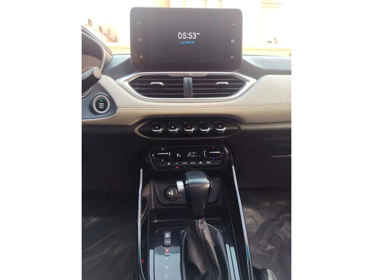 Car image 21
