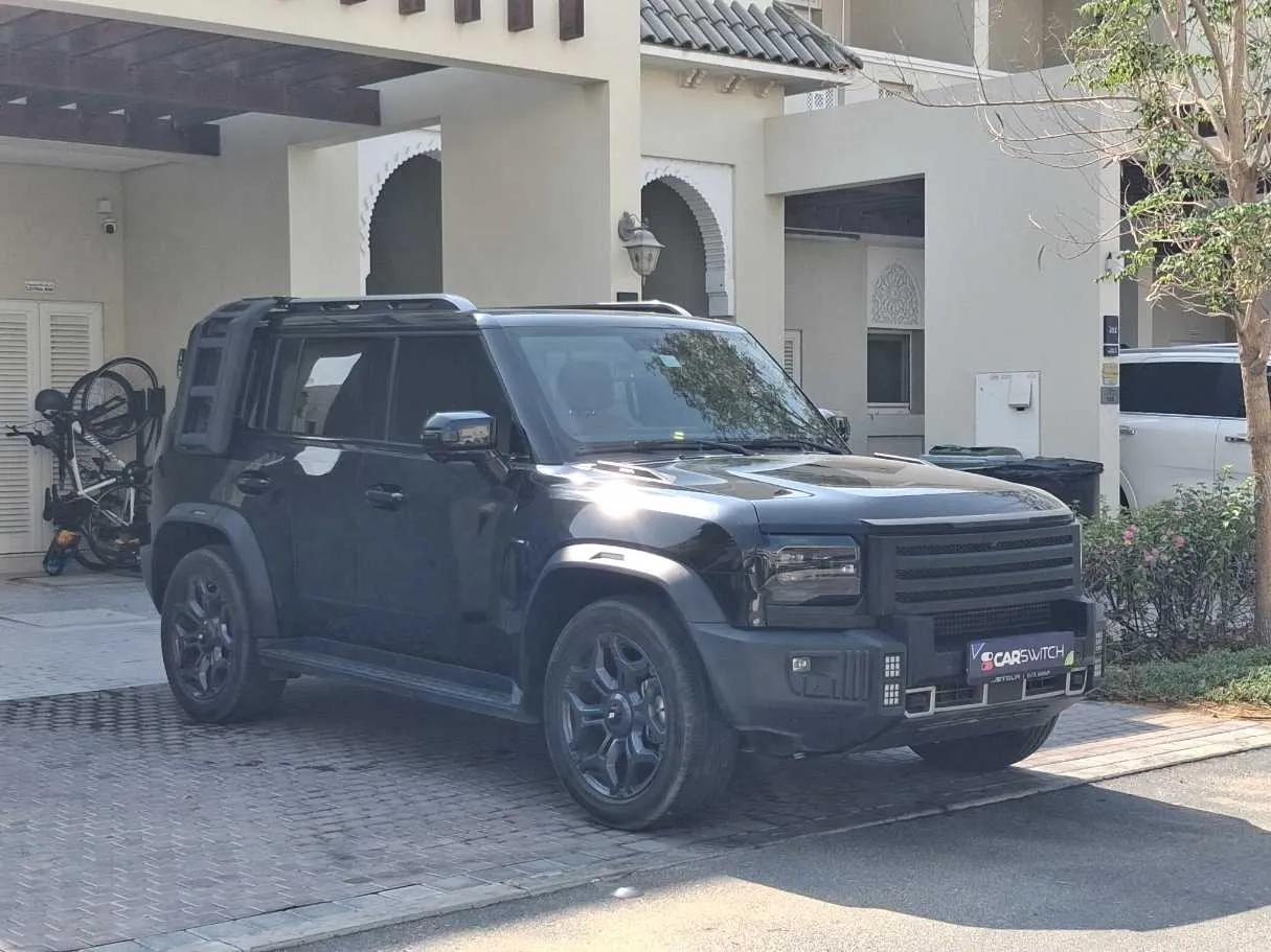 Car image 4