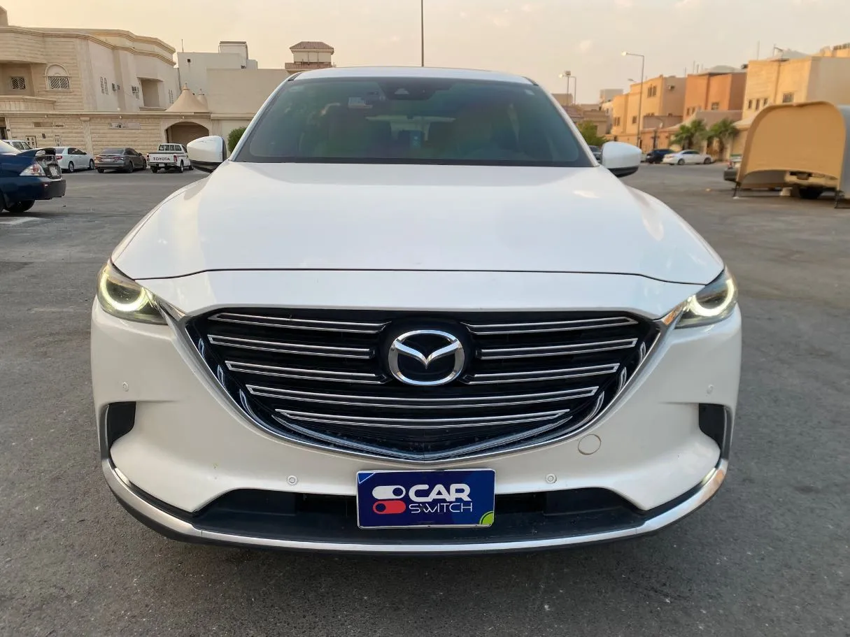 Car image 2