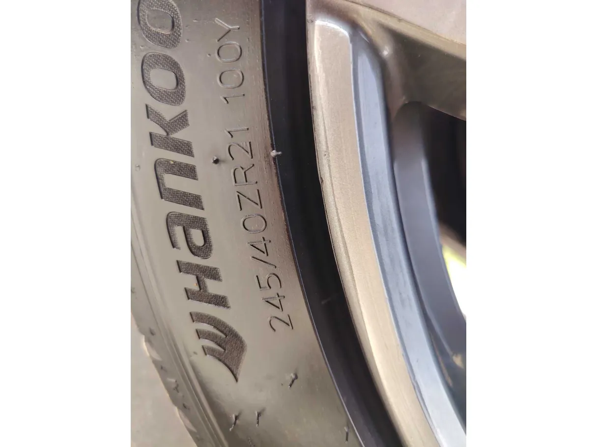 Car image 33