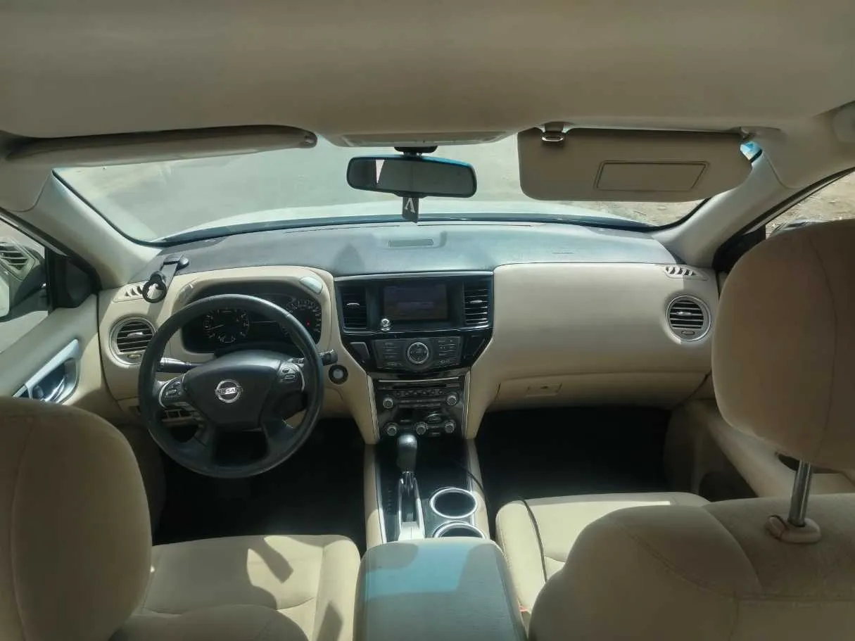 Car image 23