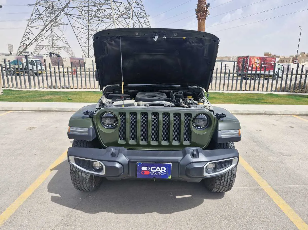 Car image 22