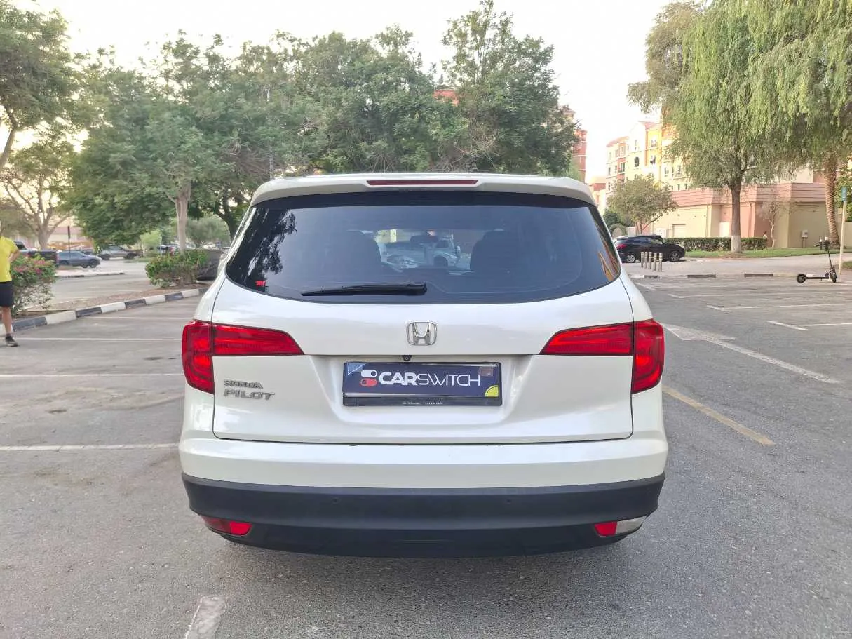 Car image 6
