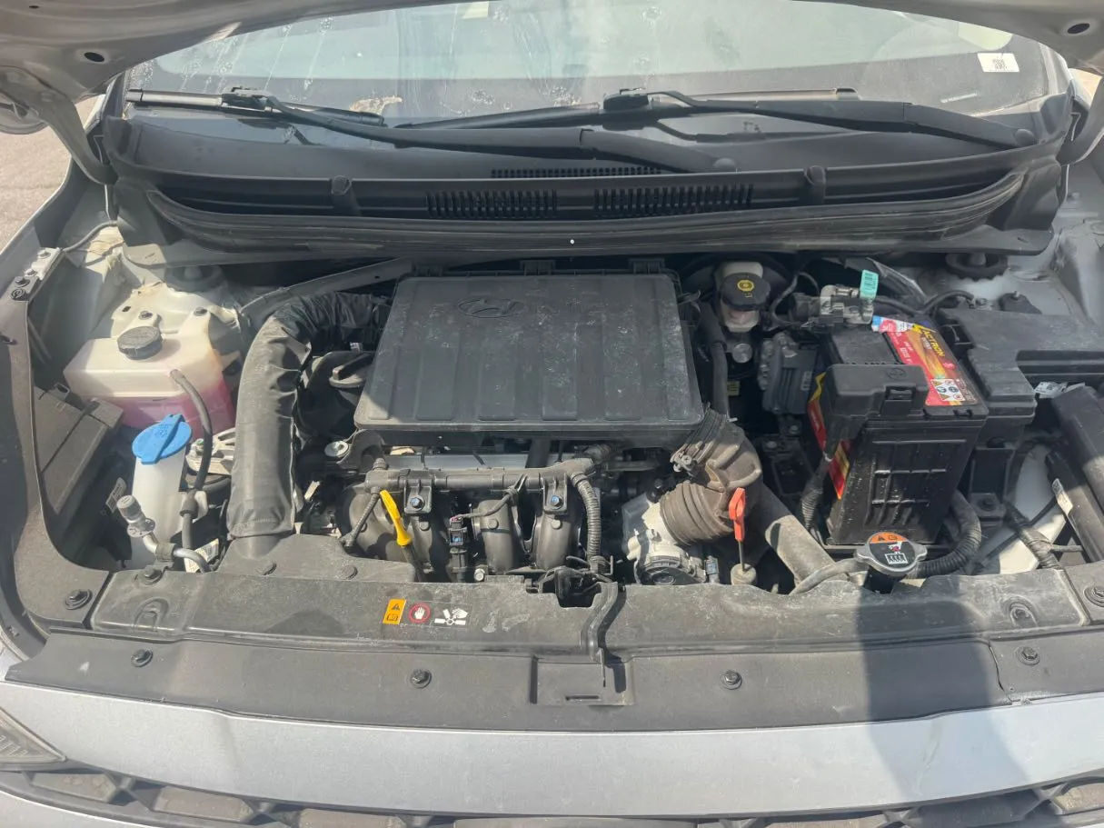 Car image 21