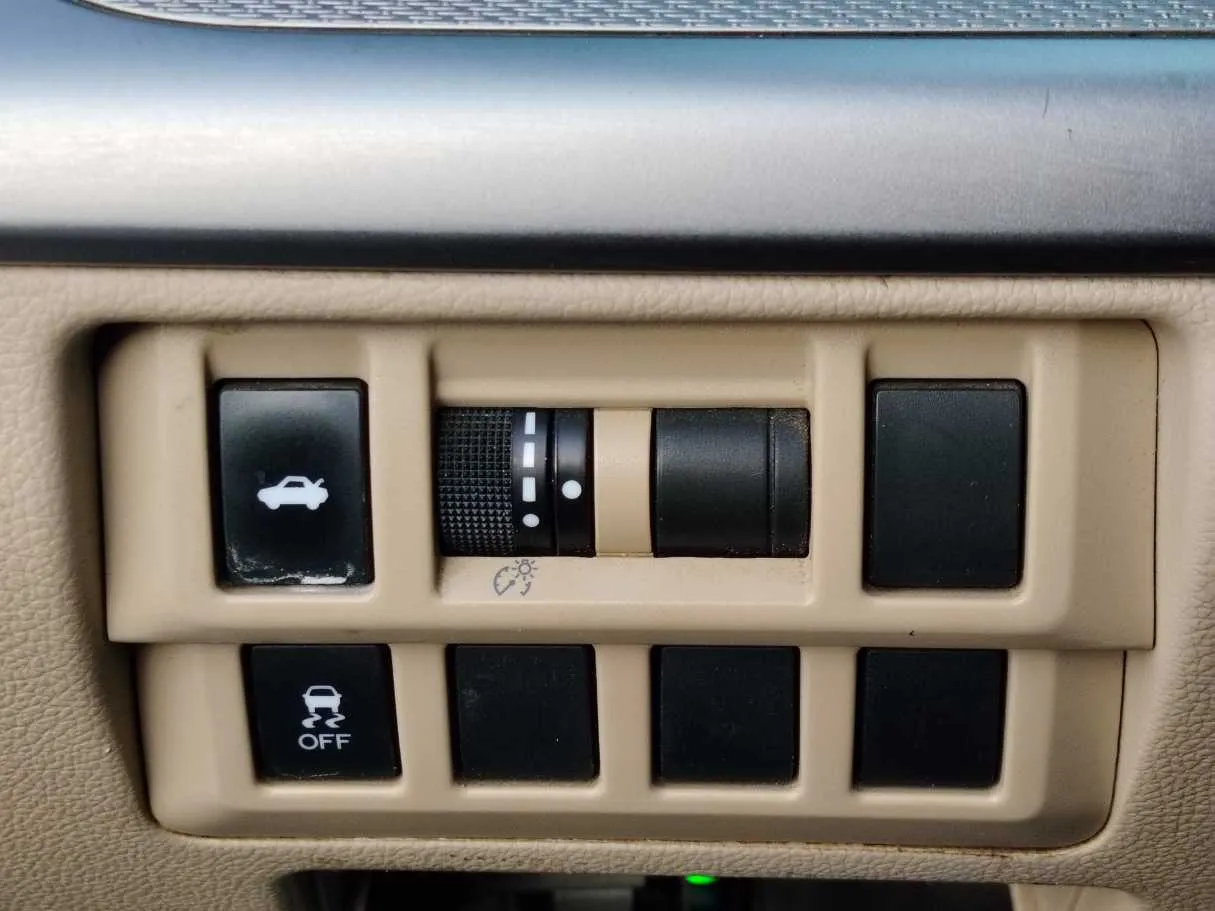 Car image 29