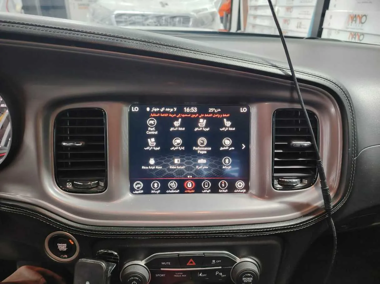 Car image 25