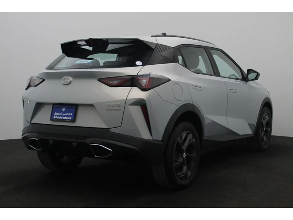Car image 2