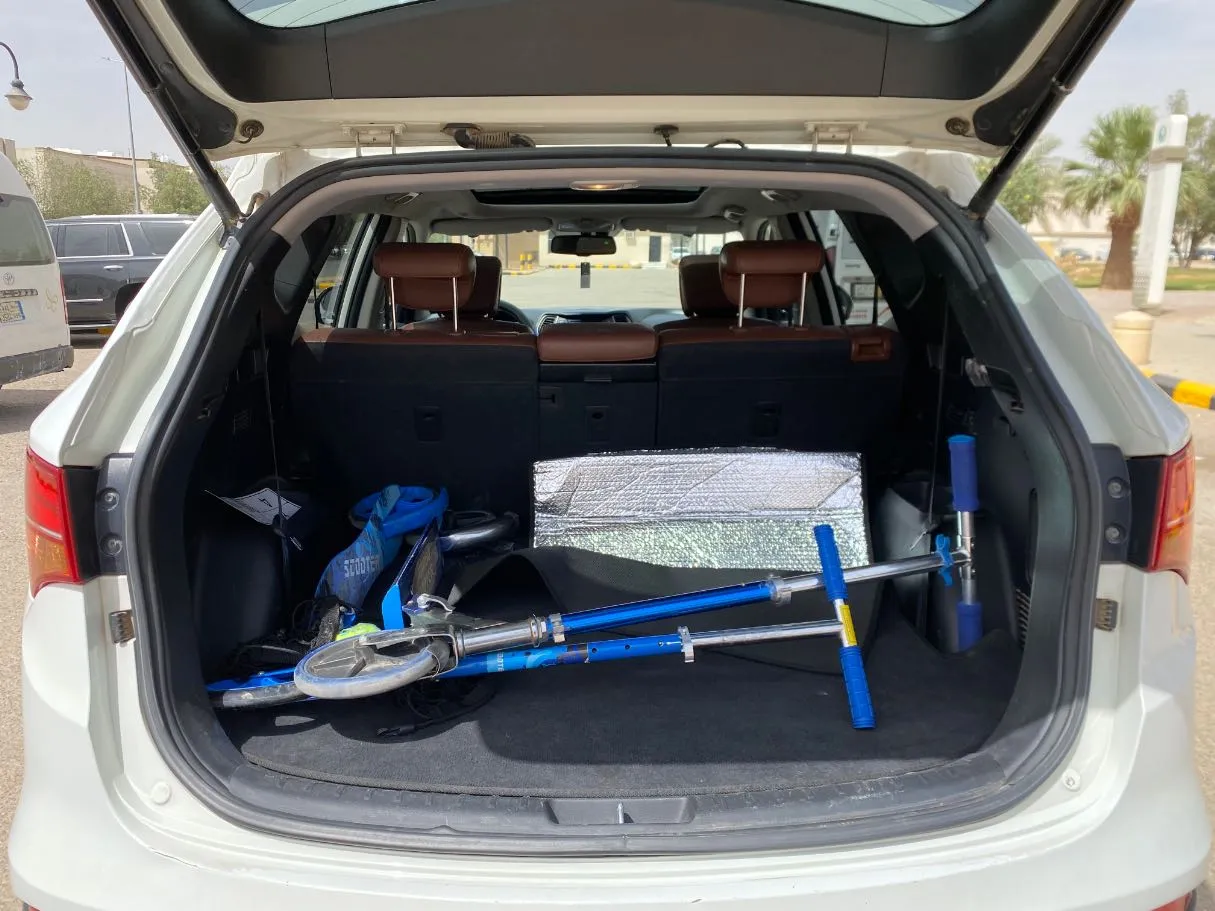 Car image 16