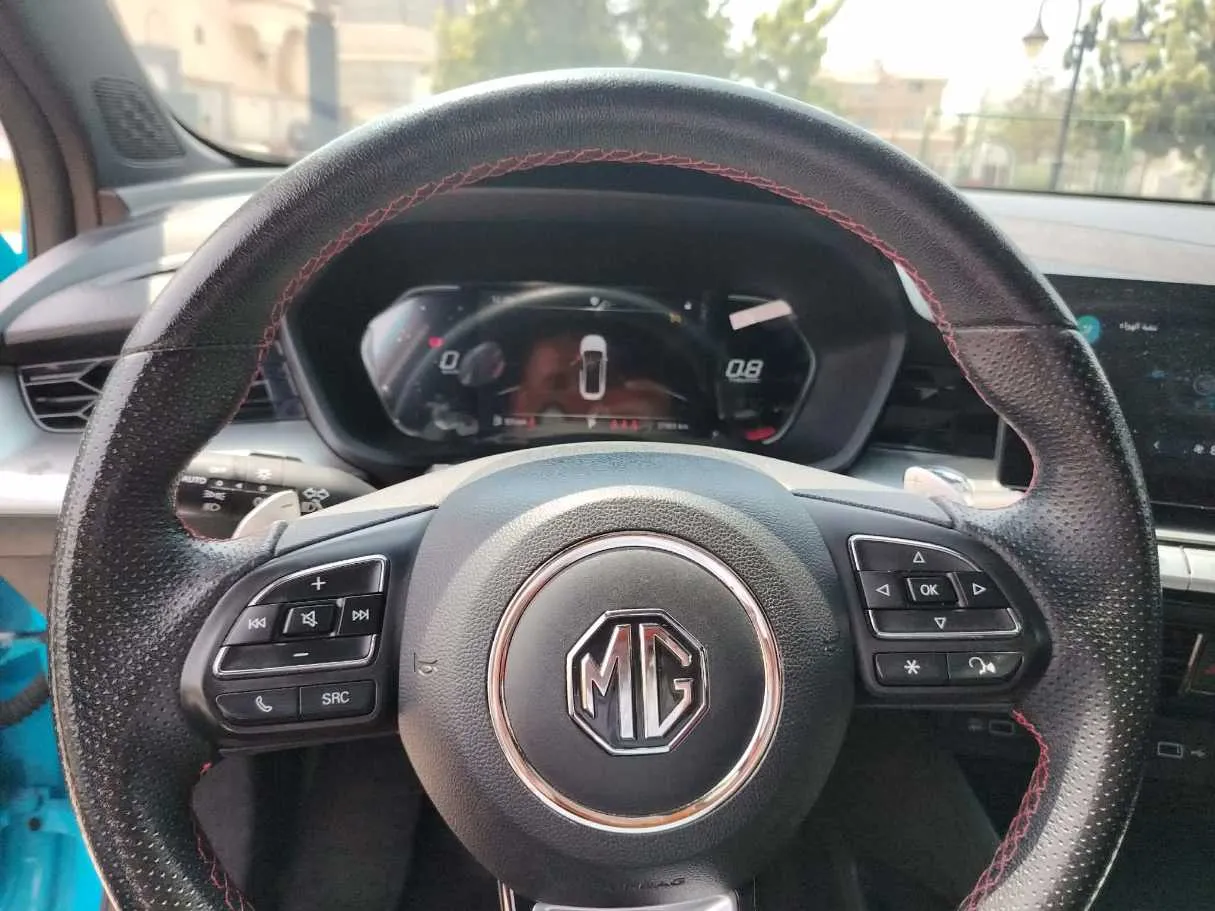 Car image 28