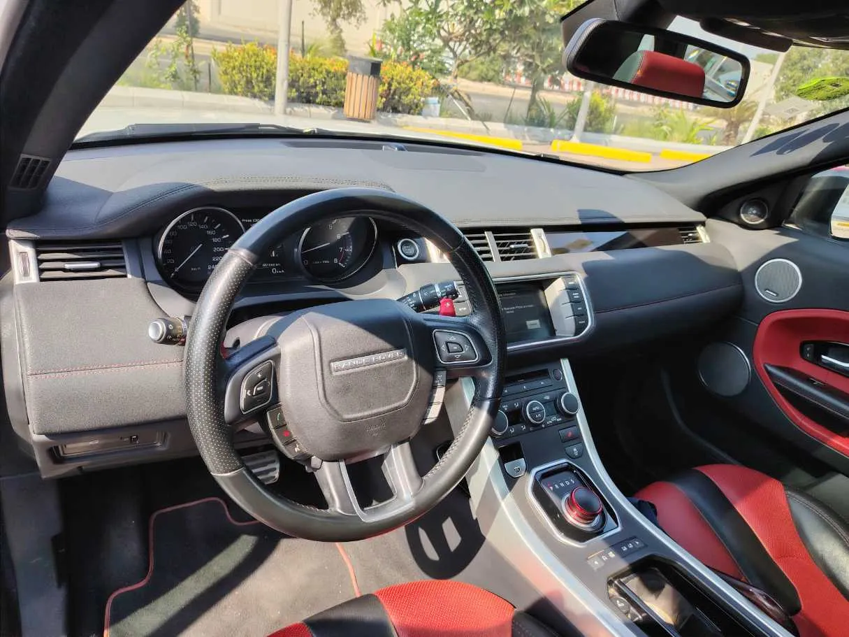Car image 13