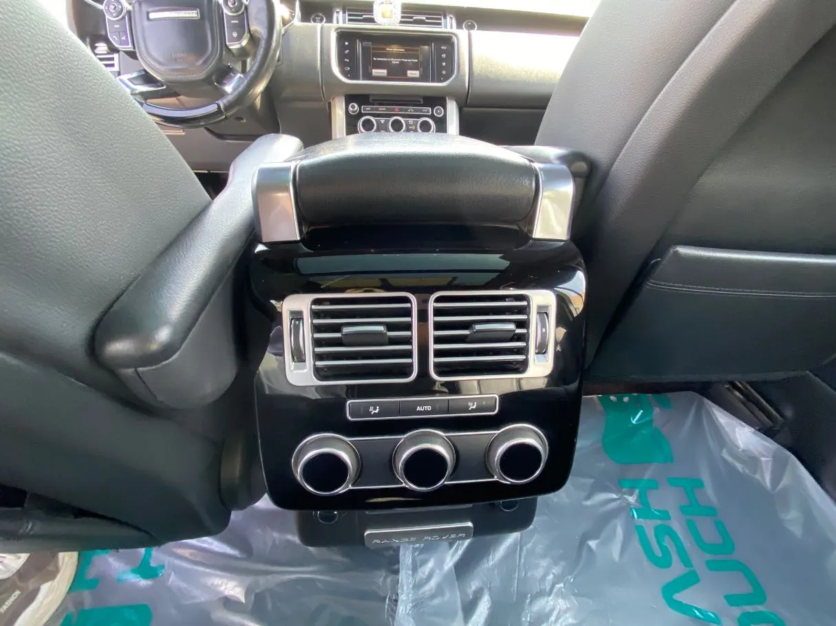 Car image 29