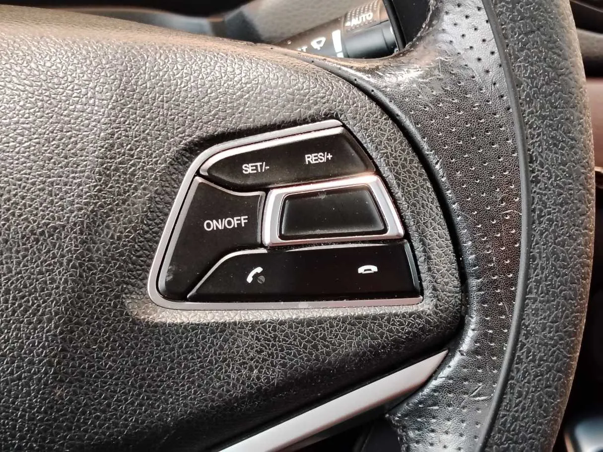 Car image 28