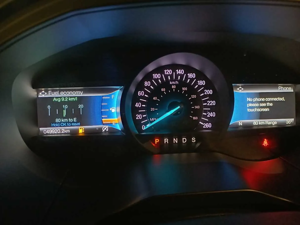 Car image 16