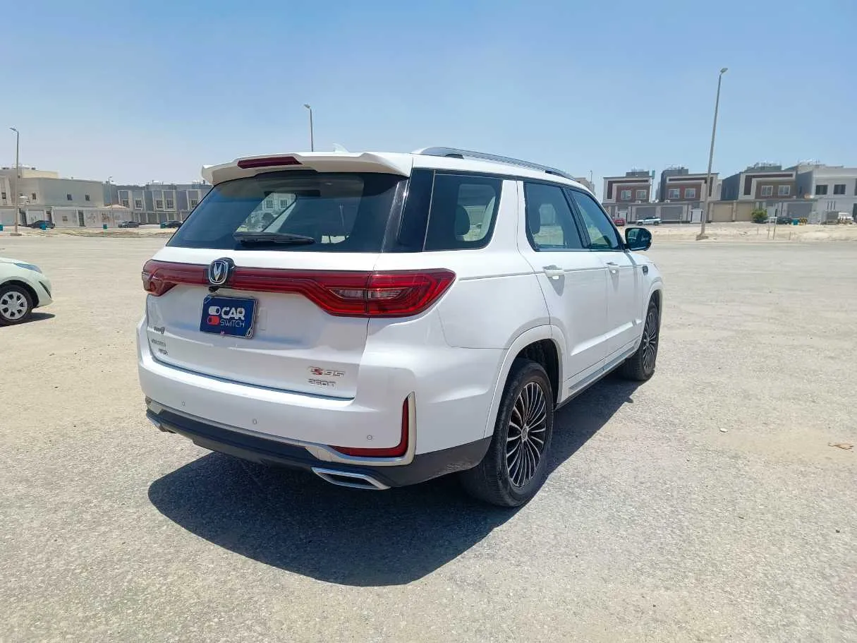 Car image 6