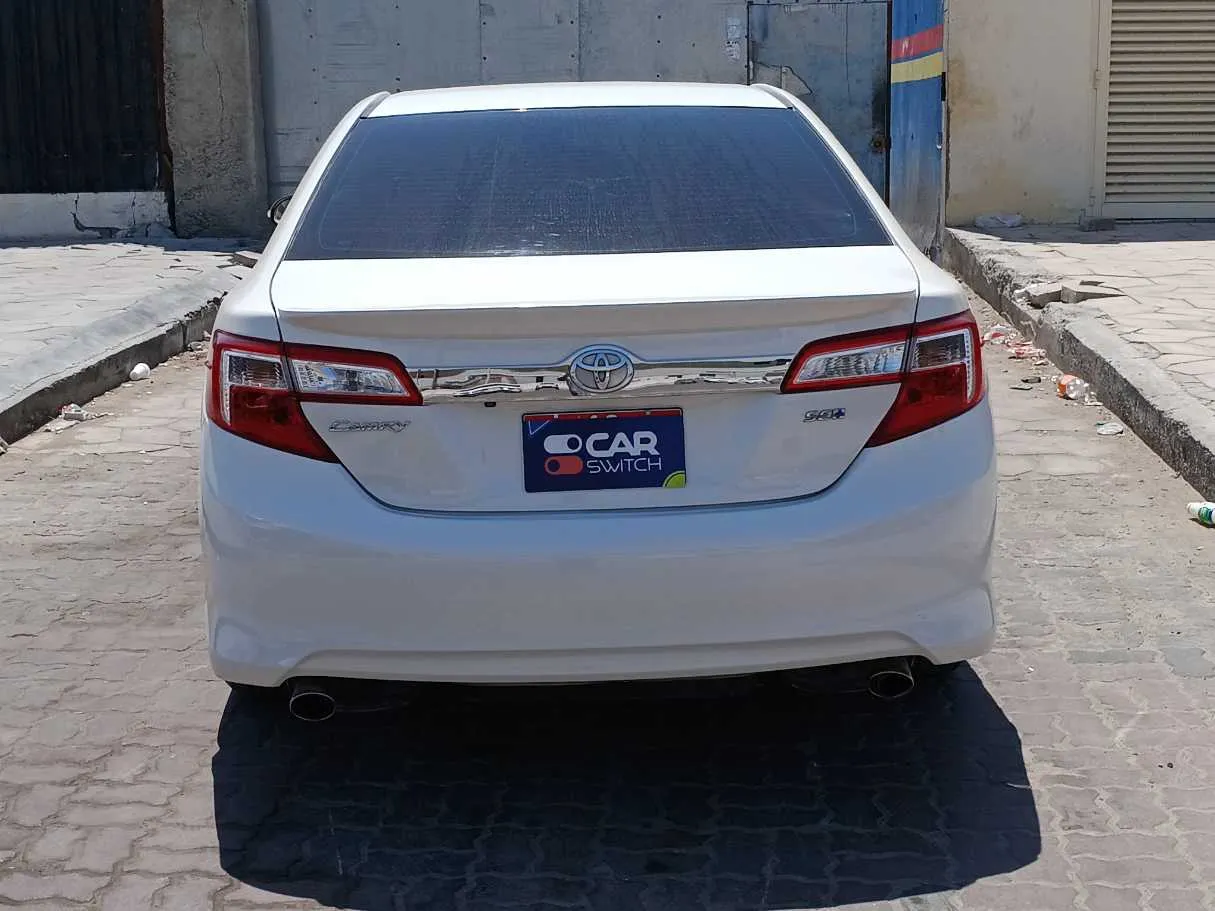 Car image 6