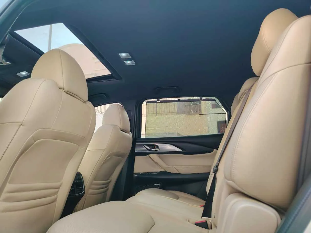 Car image 21