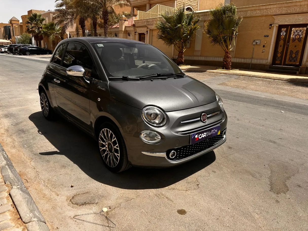 Car image 3