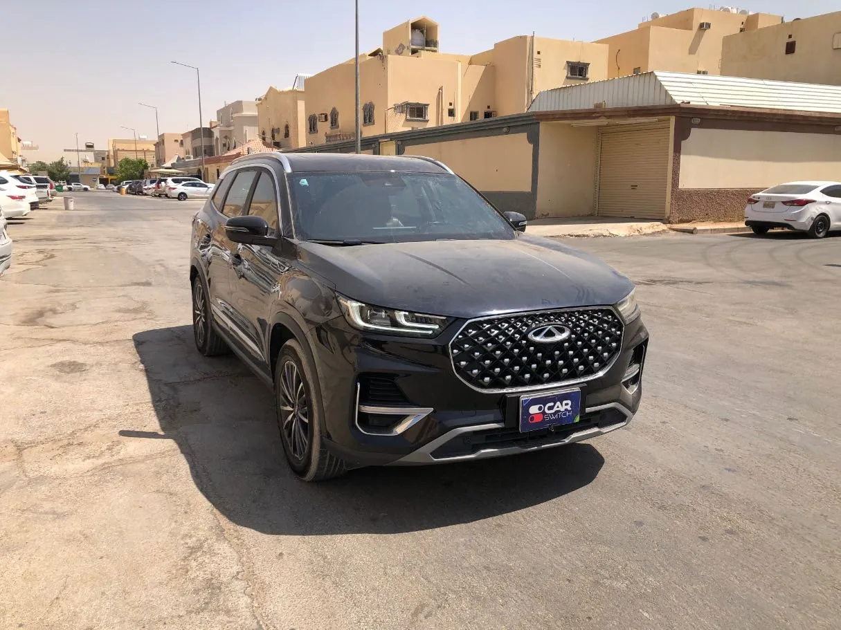 Car image 3