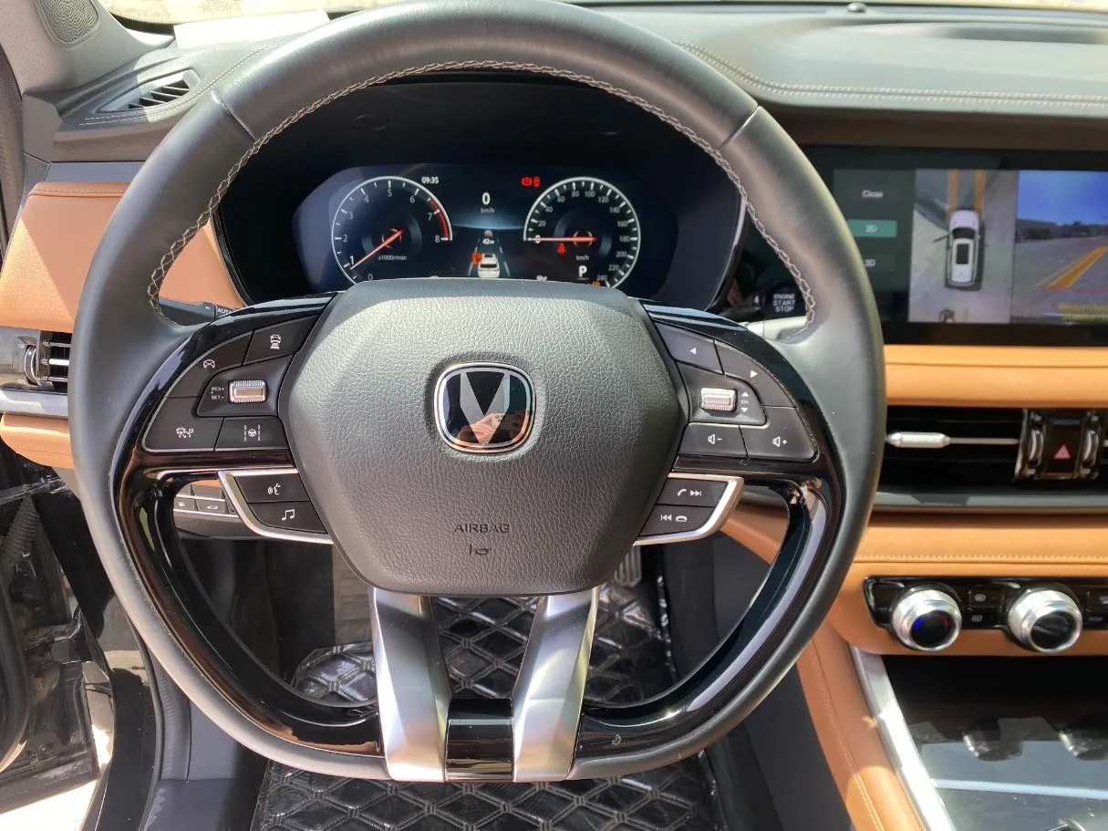 Car image 20
