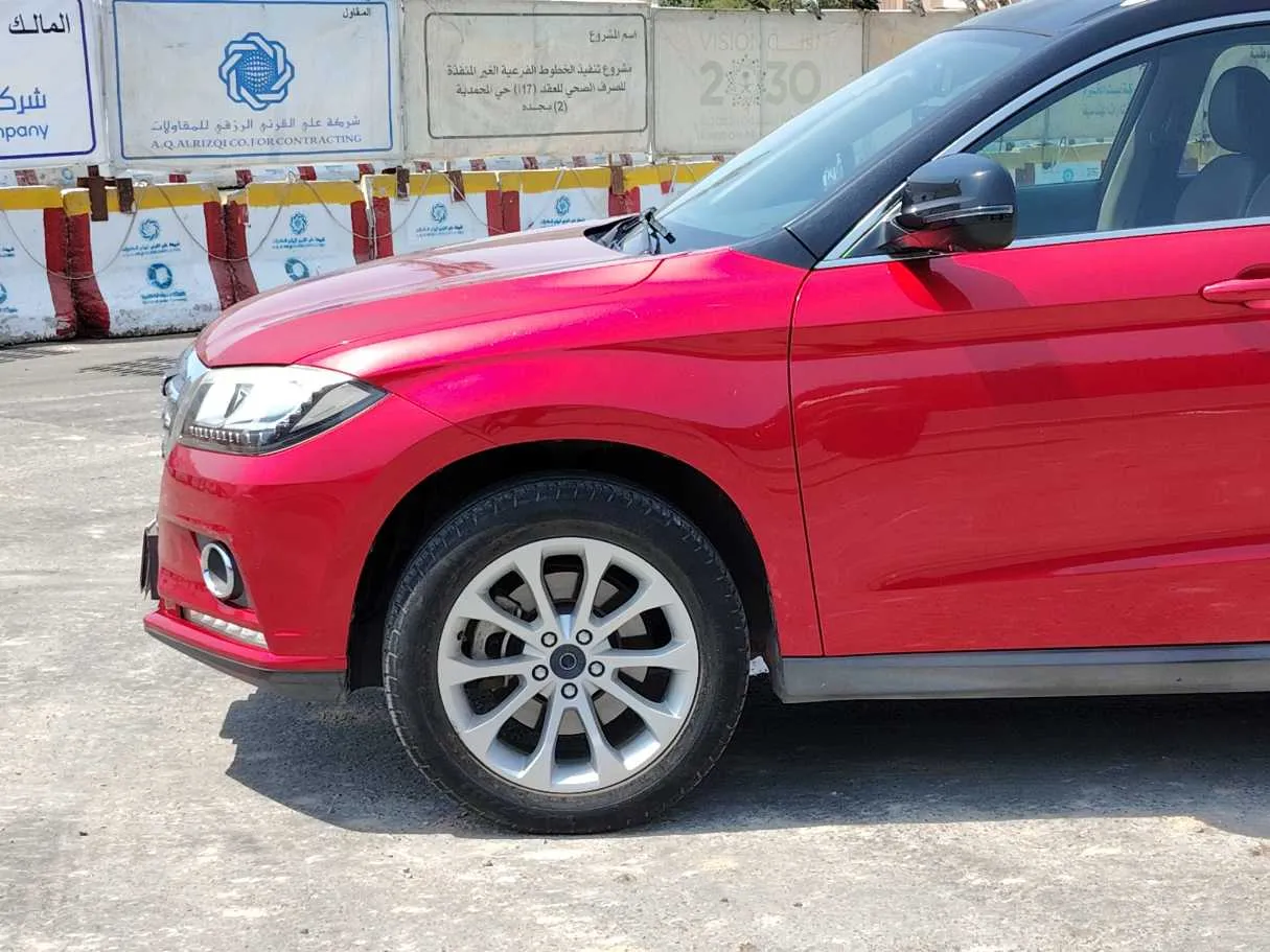Car image 9