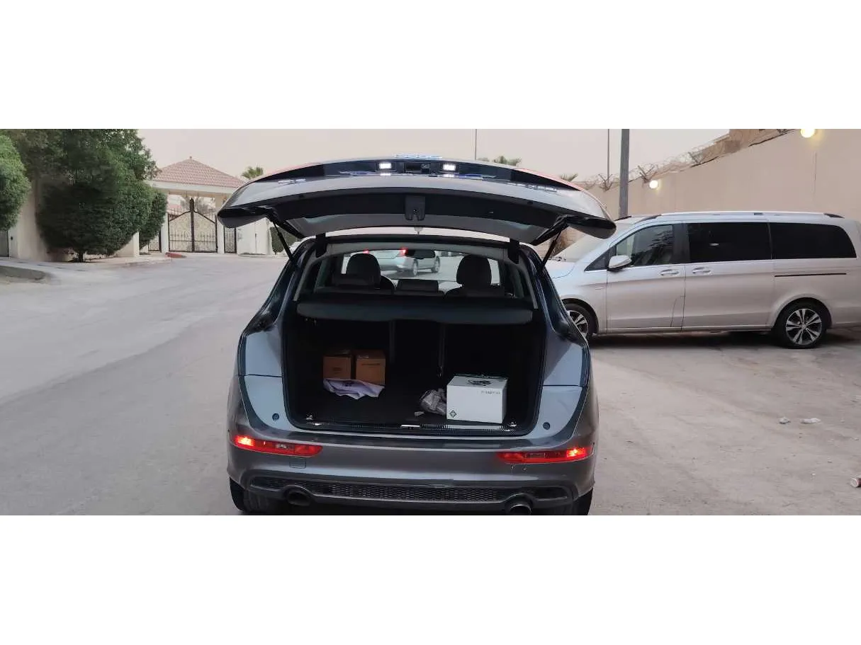 Car image 21