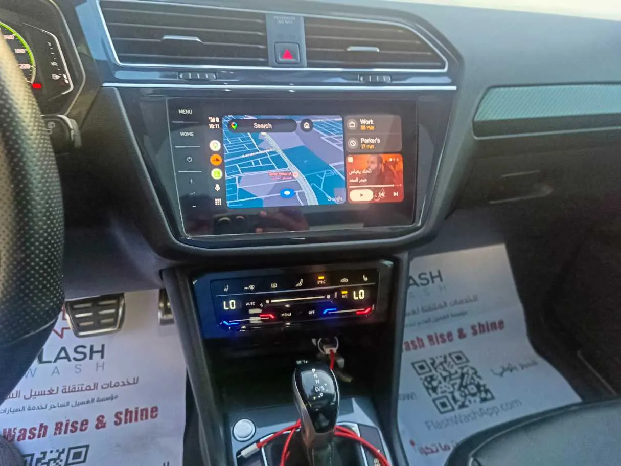 Car image 25