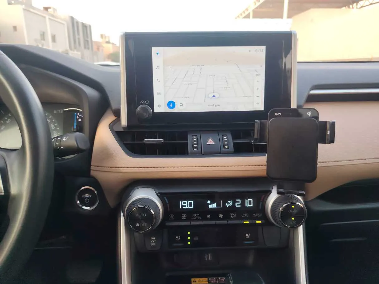 Car image 22
