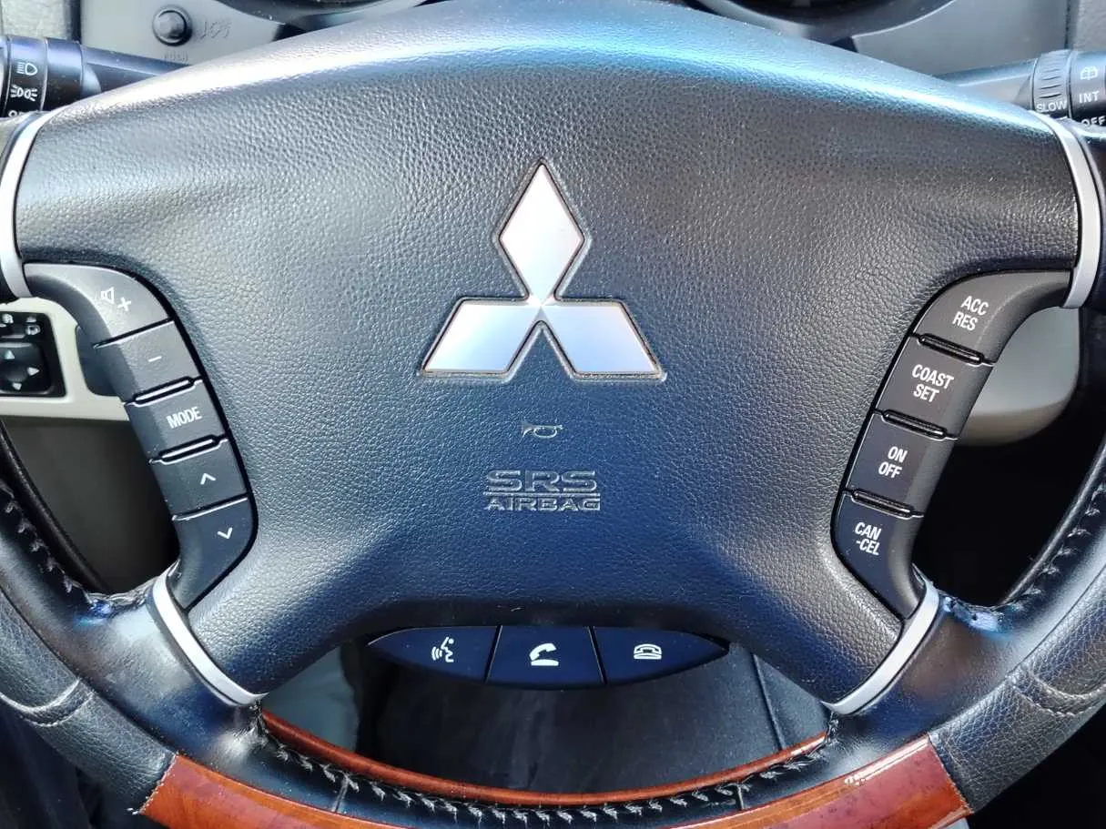 Car image 25