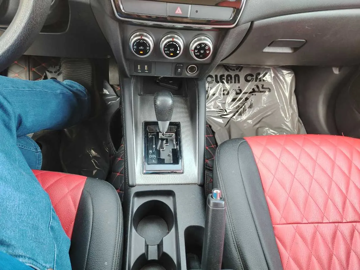 Car image 36