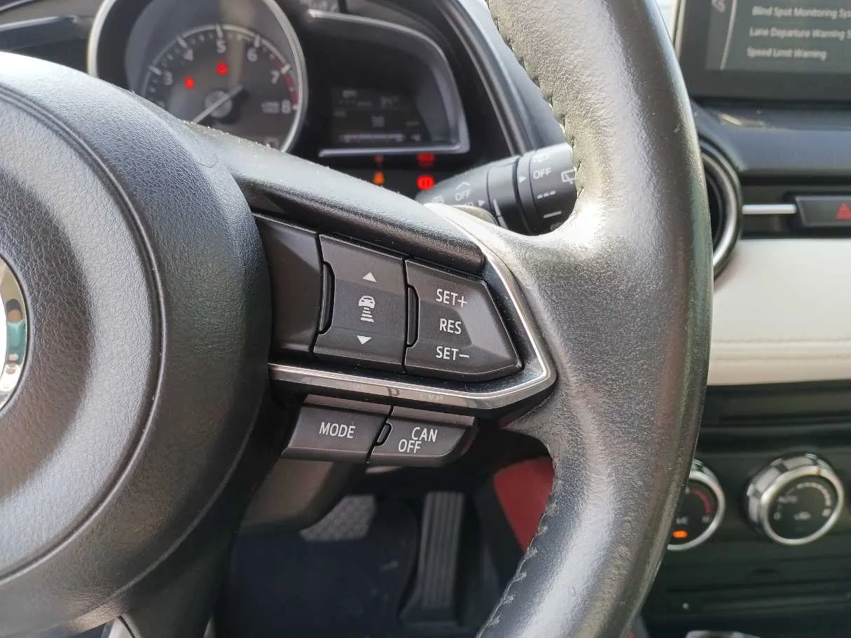 Car image 23