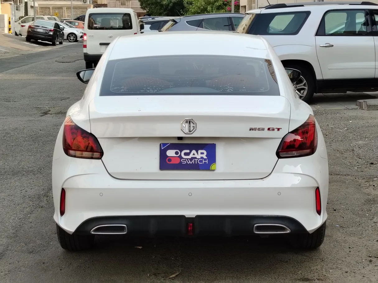 Car image 6