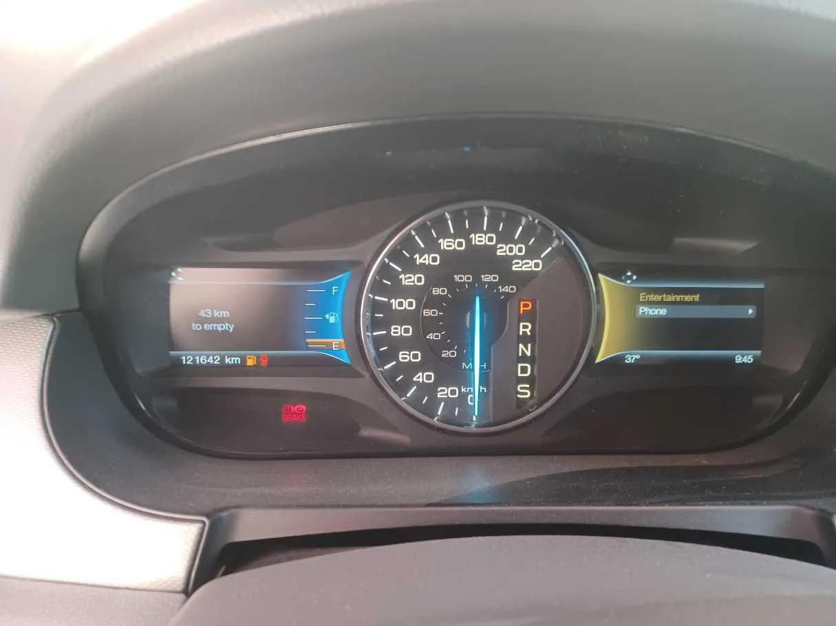 Car image 17