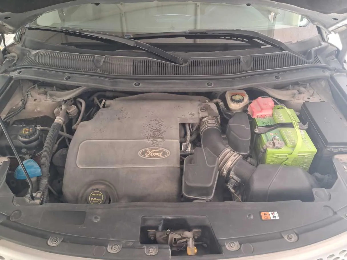 Car image 21