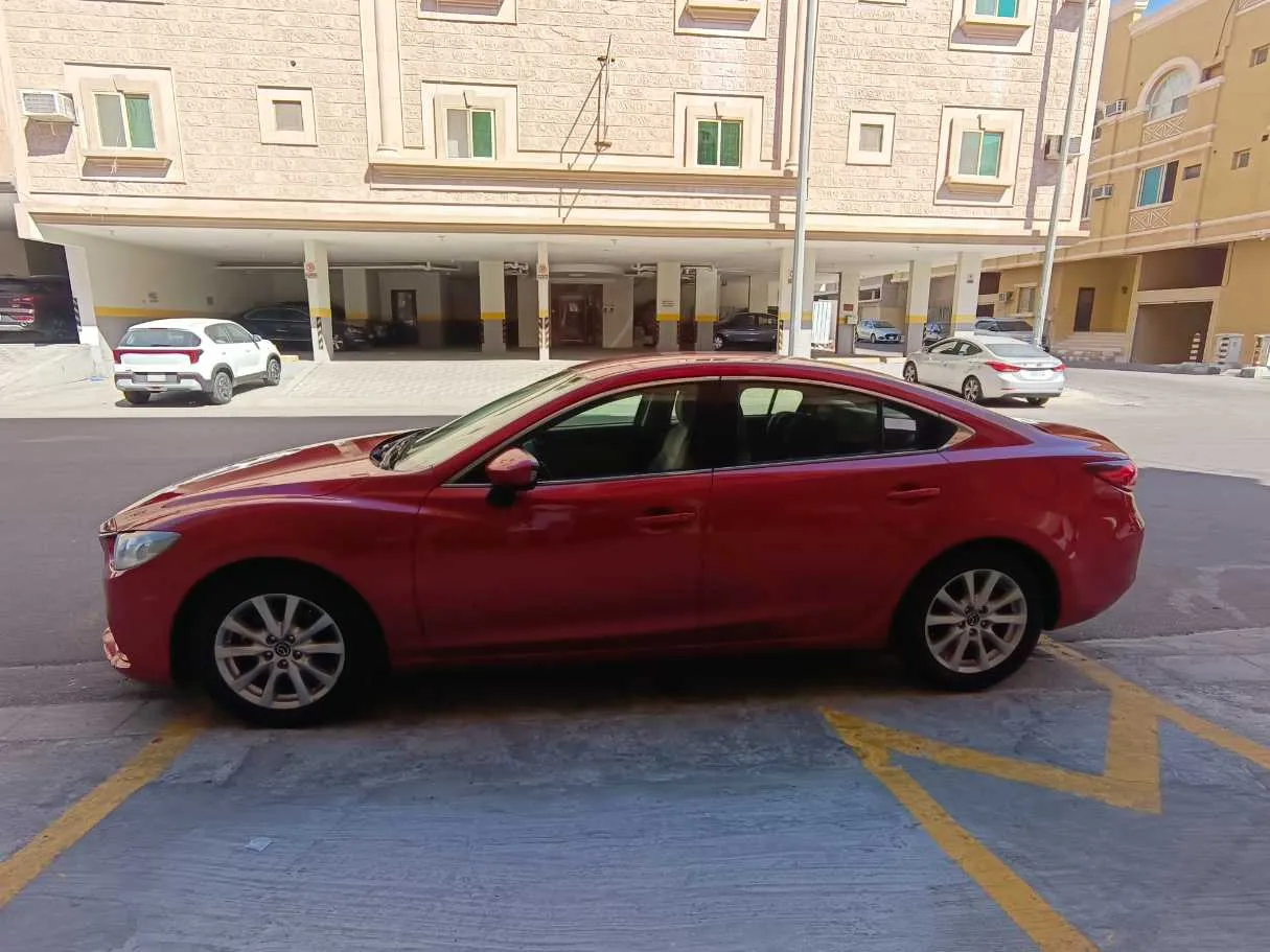 Car image 8